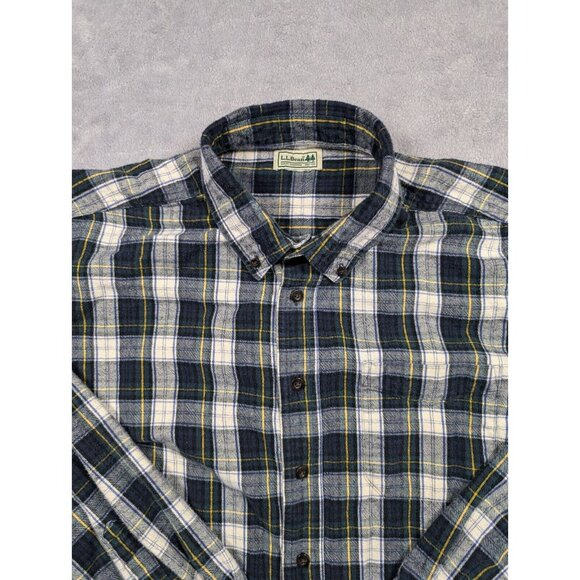 LL Bean Flannel Button Up Shirt Mens XXL Plaid Classic Fit Rugged Chore Pocket - Picture 2 of 9